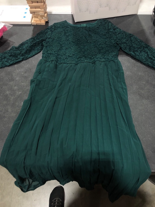 Photo 1 of Kid's Dress Size XL