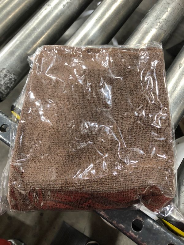 Photo 1 of 1 Pack Microfiber Absorbent Salon Towel Bleach Resistant Salon Hand Towel for Gym, Bath, Spa, Shaving, Shampoo, Home Hair Drying, 16 x 28 Inches (Coffee)