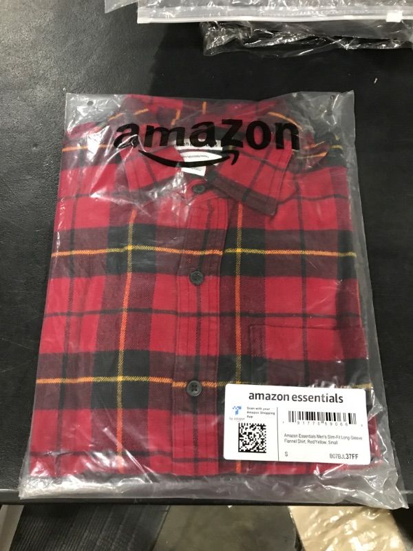 Photo 1 of Amazon Essentials Men's Slim-Fit Long-Sleeve Flannel Shirt, Small 