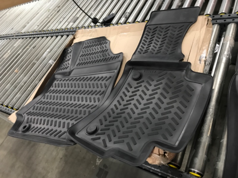 Photo 2 of 2015-2023 ELANTRA Floor Mats