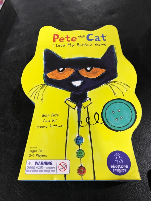 Photo 1 of PETE THE CAT ..I LOVE MY BUTTONS GAME 