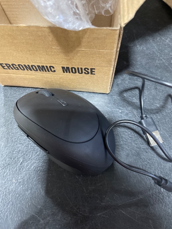 Photo 2 of 3C Light 2.4G Wireless Vertical Mouse,Ergonomic Vertical Optical Mouse Cute Mini Mice with Adjustable Sensitivity (800/1200/1600 DPI), 6 Buttons for PC, Desktop, Laptop, Notebook (Vertical Black)