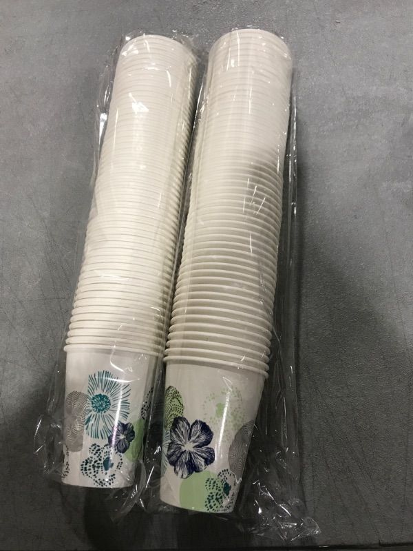 Photo 1 of 100 Pcs Blue and White Porcelain 12 oz Coffee Cups Chinoiserie Floral Disposable Paper Cups for Home Office