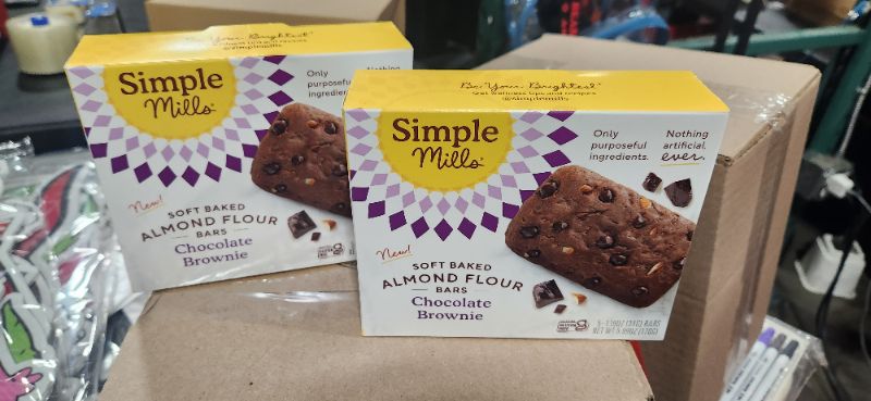 Photo 1 of 2 pack of Simple Mills Almond Flour Breakfast Bars, Chocolate Brownie - Gluten Free, Made with Coconut Oil, Chia Seeds, Sunflower Seeds, Flax Seeds, Healthy Snacks, 6 oz. (Pack of 1) Chocolate Brownie 1.19 Ounce (Pack of 5)
