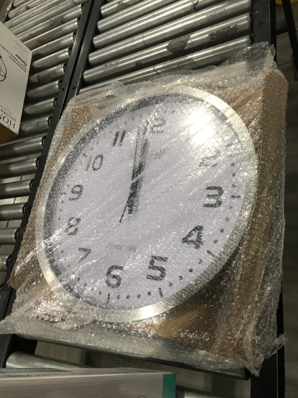 Photo 2 of 20 In. Extra Large Atomic Analog Metal Wall Clock