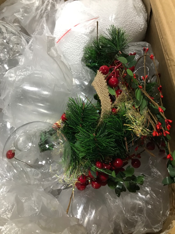 Photo 3 of 100 Set 3.15 Inch Christmas Clear Plastic Fillable Ball Ornament Set Christmas Tree Baubles Fillable Transparent DIY Acrylic Crafts Ball with Decorations for Christmas Party Holiday Home(Clear)