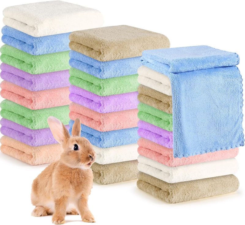 Photo 1 of 24 Pcs Guinea Pig Blankets Bunk Pet Microfiber Coral Fleece Cage Liners Absorbent Guinea Pig Bedding Soft Accessories Small Animal Bedding Mat Bathe Towels for Puppy Cat (13.8 x 29.5 Inches)
