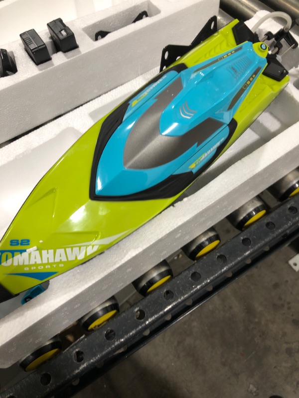 Photo 3 of 4DRC S2 High Speed RC Boats with LED Lights & 2 Batteries, 30+ mph Remote Control Boat for Pools and Lakes, Capsize Recovery, Low Battery Reminder,2.4Ghz Racing Boats for Adults Kids,Green