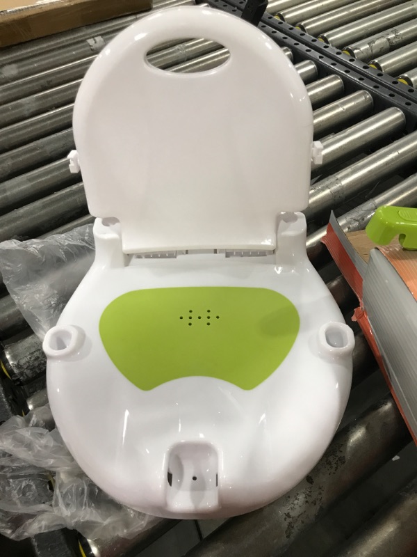 Photo 1 of chelity Baby Folding Bath Chair,Baby Bath Seat, Child Portable Shower Seat Bath Cushion, Adjustable Wrap Around Shower Chair for Infants 6 Months and Up (6-18 Months) (Green)
