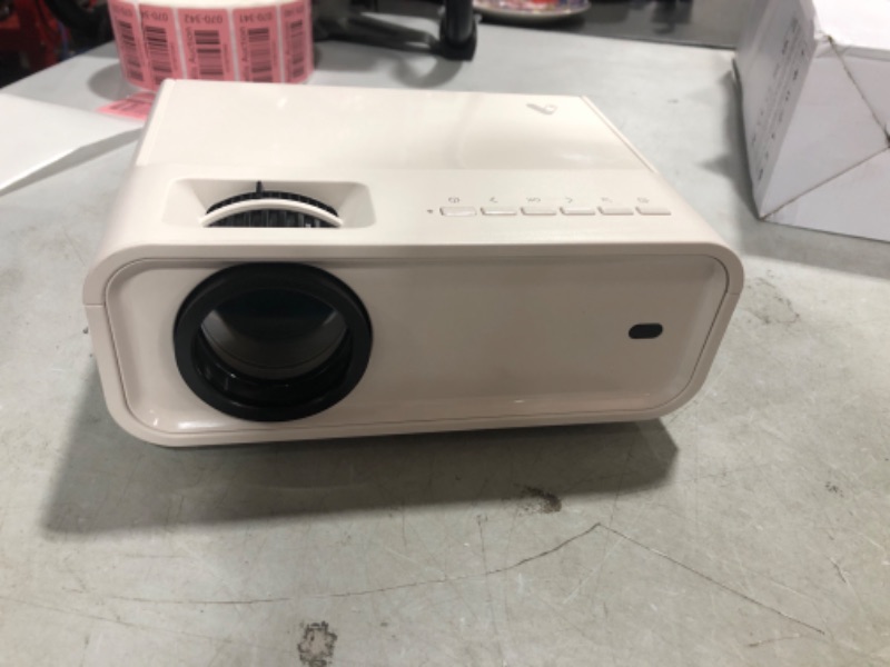 Photo 1 of Generic Mini Projector