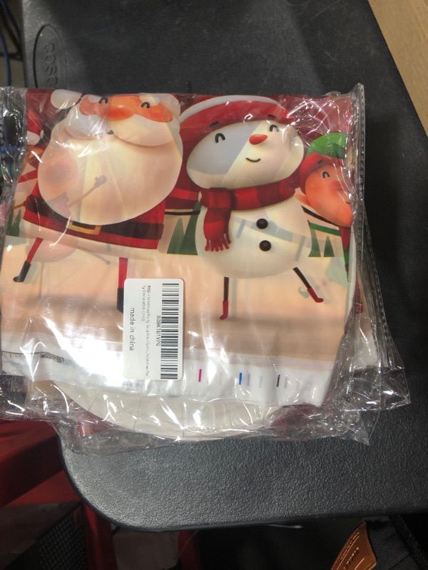 Photo 1 of Christmas Party Supplies,41pcs party set include 20 Plates, 20 Napkin and 1pcs Tablecloth,Used for Christmas Party Decoration?red)