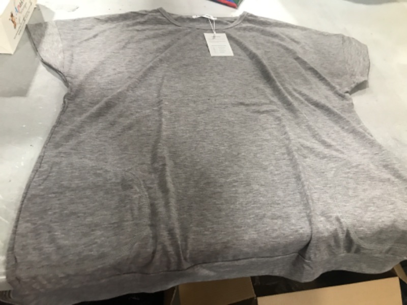 Photo 1 of 18W GREY SHIRT WITH POCKETS 