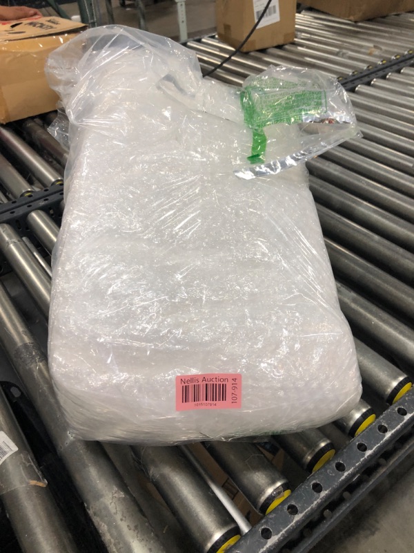 Photo 1 of Roll of bubble wrap - unknown length, 11in W