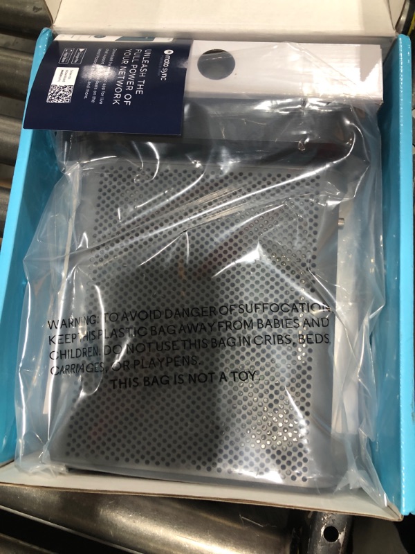 Photo 2 of Motorola MT7711 24X8 Cable Modem/Router with Two Phone Ports, DOCSIS 3.0 Modem, and AC1900 Dual Band WiFi Gigabit Router, for Comcast XFINITY Internet and Voice WiFi 5 + DOCSIS 3.0