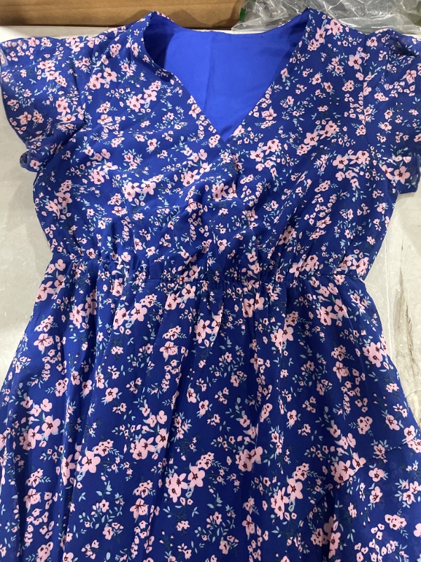 Photo 2 of FLORAL PRINTED DRESS - SIZE MEDIUM 