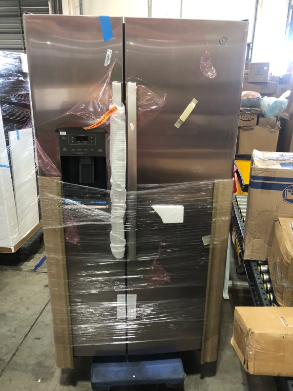 Photo 2 of GE 25.3-cu ft Side-by-Side Refrigerator with Ice Maker (Stainless Steel)