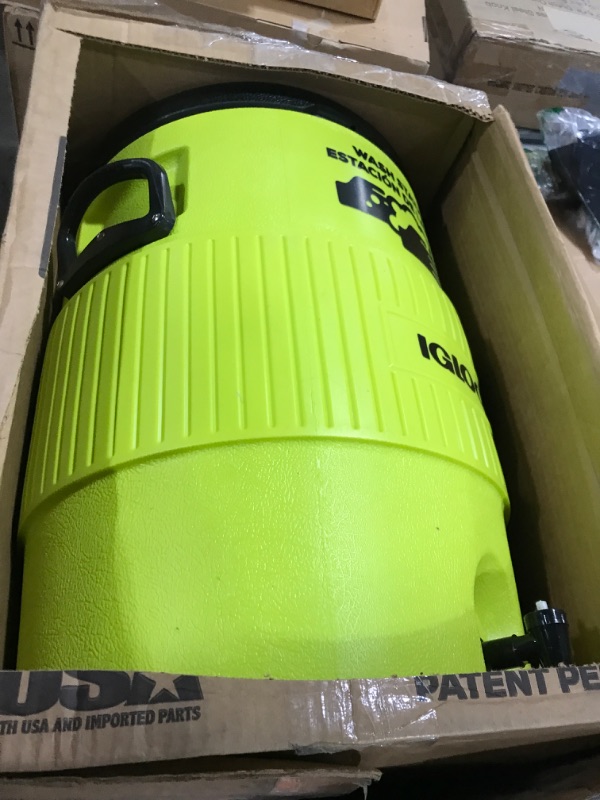 Photo 1 of Igloo 5-10 Gallon Portable Sports Cooler Water Beverage Dispenser with Flat Seat Lid 10 Gallon Green
