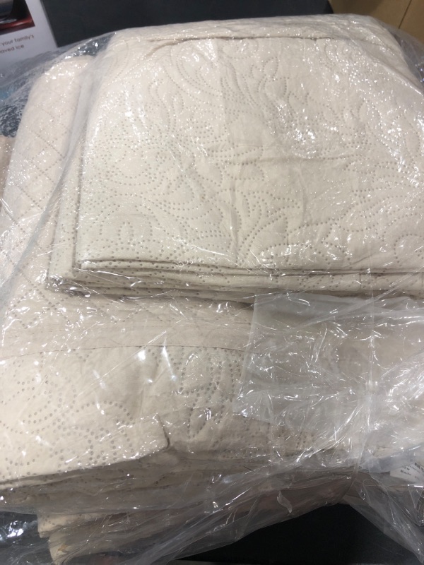 Photo 1 of ENJOHOS California King Quilt Sets - Oversized King Bedspreads 128x120, Extra Lagre King Size Quilts for Bed, Lightweight Reversible Microfiber 3Pieces Cal King Beige Quilt Beige Oversized King - 128x120