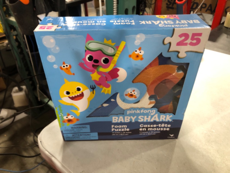 Photo 2 of Pinkfong Baby Shark 25-Piece Foam Puzzle