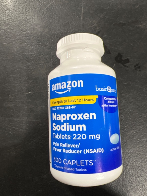 Photo 2 of Amazon Basic Care Naproxen Sodium Caplets 220 mg, Pain Reliever/Fever Reducer (NSAID), Muscular Aches, Backache, Headache, Toothache, Minor Arthritis Pain Relief and More, 300 Count 300 Count (Pack of 1)