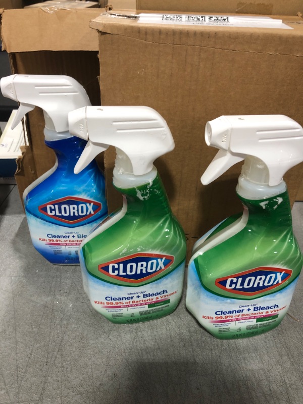 Photo 2 of Clorox Clean-Up Cleaner + Bleach1 Value Pack, 32 Fl Oz Each, Pack of 3 32 Fl Oz (Pack of 3)