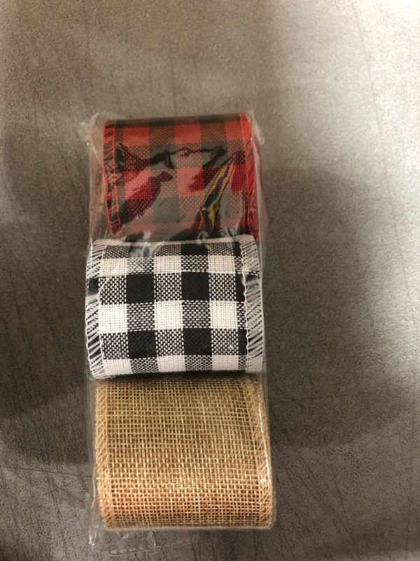 Photo 2 of 3 Rolls 6.5 Yards Wired Ribbons, Plaid Ribbon Burlap Fabric Craft Ribbon Buffalo Plaid Ribbon Roll, Natural Fabric Ribbon for DIY Wrapping, Christmas Decorations(6 cm)