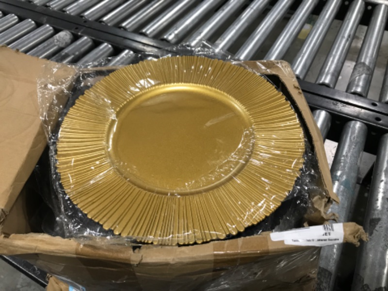 Photo 1 of Yaomiao 50 Pack 13 Inch Gold Charger Plates Fluted Rim Plastic Chargers for Dinner Plates Round Rim Charger Plates Bulk Wedding Dinnerware Charger Plates for Party Quinceaneras Restaurant Decorative