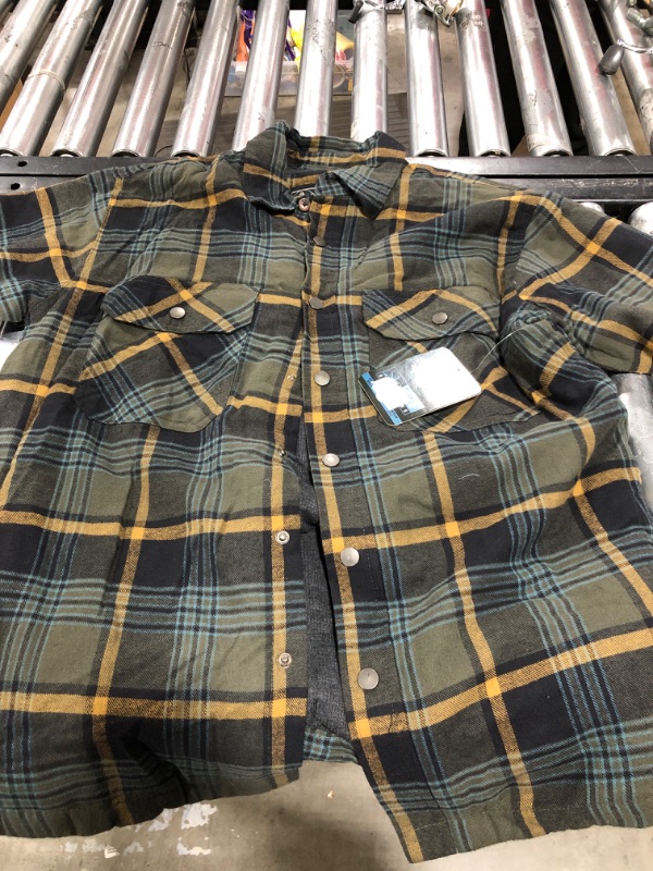 Photo 1 of Canyon Guide Outfitters Shacket Lined Flannel Men (L)