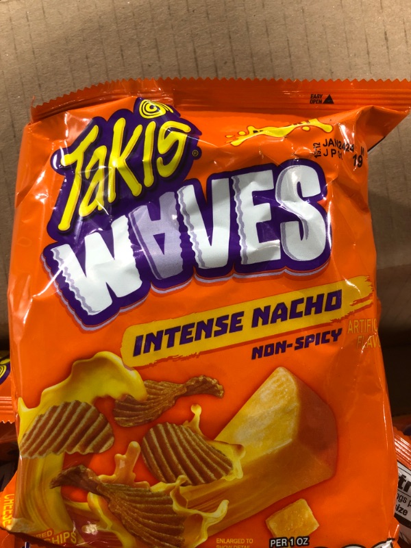 Photo 1 of 20 PACK TAKIS WAVES INTENSE NACHOS EXPIRES ON JAN 24 / 2024 