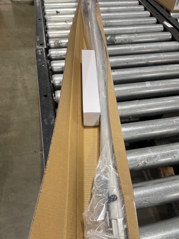 Photo 1 of Automatic Scaling Windshield Sun Shade,Automotive Interior Sun Protection,Suitable for Most Models,No Need for Repeated Disassembly. Style 1 1155mm*900mm / 45.5inch*35.4inch