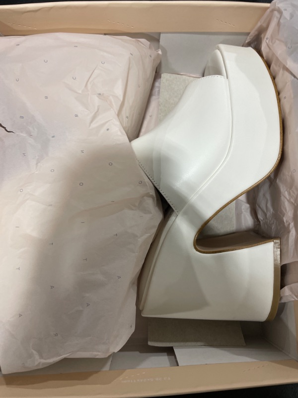 Photo 1 of BCBGeneration Women's Swoop Sandal 9 Cloud Dancer