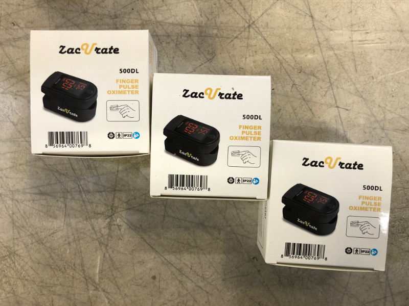 Photo 1 of 3-PACK:: Zacurate Pro Series 500DL Fingertip Pulse Oximeter Blood Oxygen Saturation Monitor with Silicon Cover