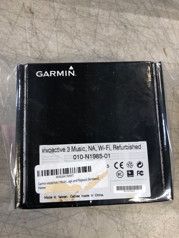 Photo 4 of Garmin vivoactive 3 Music GPS Smartwatch 010-N1985-01, Black with Silver Hardware, Music Storage and Playback (Renewed)
