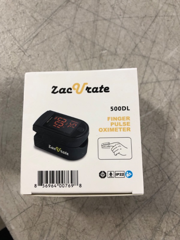 Photo 2 of Zacurate Pro Series 500DL Fingertip Pulse Oximeter Blood Oxygen Saturation Monitor with Silicon Cover