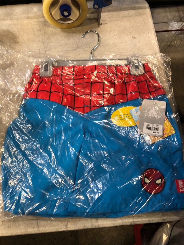 Photo 1 of Boys' Marvel Spider-Man Swim Trunks - - Disney Store SIZE5/6
