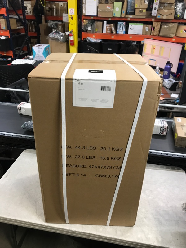 Photo 2 of AmazonBasics Commercial Outdoor Patio Heater, Sable Brown
FACTORY SEALED*************