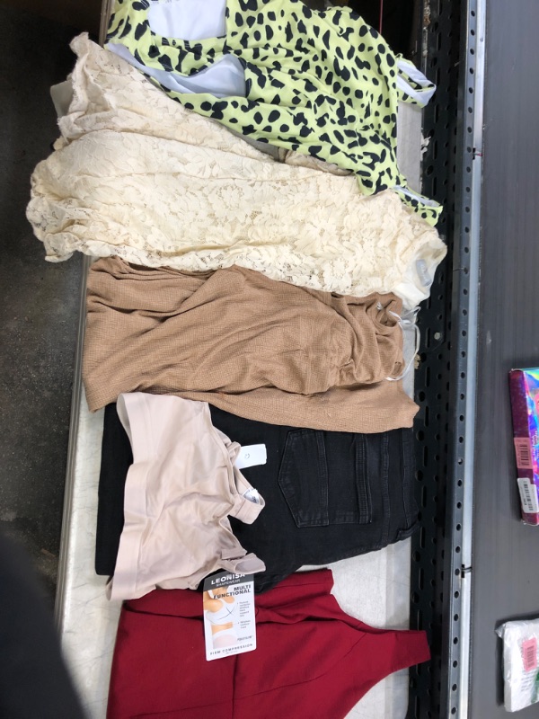 Photo 1 of 6PC CLOTHING BAG LOT - DRESSES SWIM JEANS