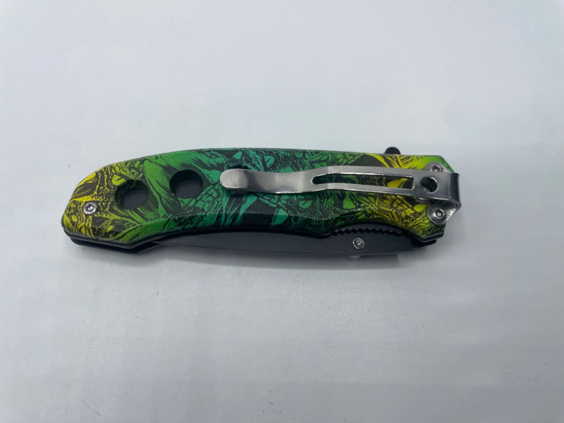 Photo 3 of GREEN YELLOW BLACK SNAKE POCKET KNIFE WITH CLIP NEW 