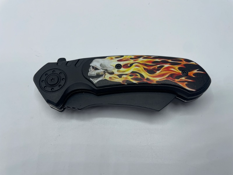 Photo 1 of BLACK SKULL WITH FLAMES POCKET KNIFE W CLIP NEW