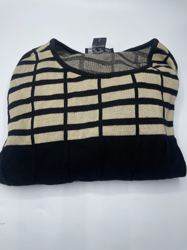 Photo 3 of Jessica Howard Women's Plus Size Patterned Sweater Dress (1X, Black/Tan)
