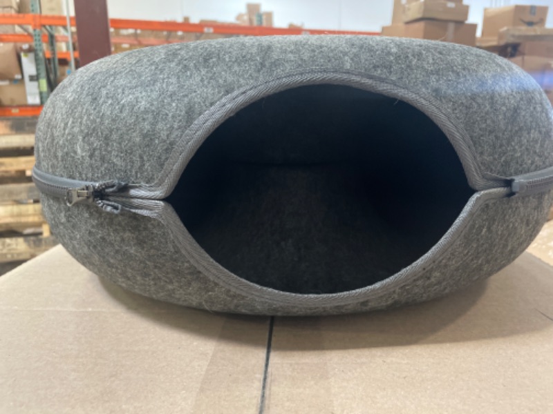 Photo 4 of EastVita Cat Bed,Round Natural Felt Pet Nest Soft Comfortable Cats House Cave Beds Pets Supplies for Kittens and Small Dogs 20 x 20 x 8in Light Grey
