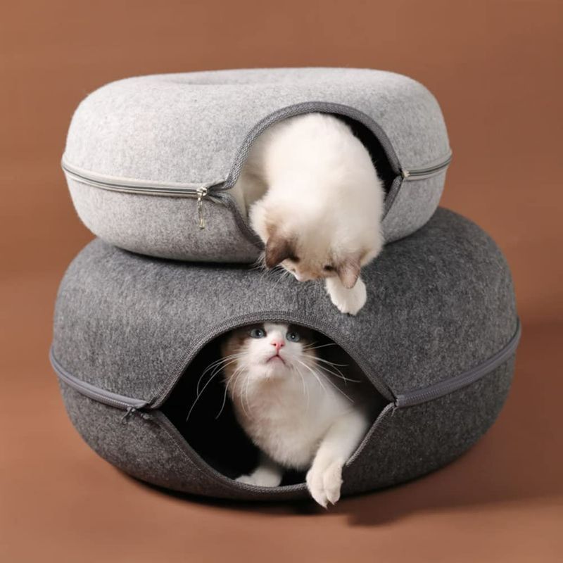 Photo 3 of EastVita Cat Bed,Round Natural Felt Pet Nest Soft Comfortable Cats House Cave Beds Pets Supplies for Kittens and Small Dogs 20 x 20 x 8in Light Grey
