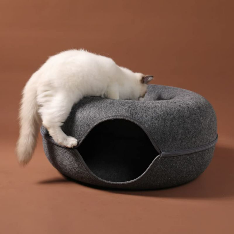 Photo 2 of EastVita Cat Bed,Round Natural Felt Pet Nest Soft Comfortable Cats House Cave Beds Pets Supplies for Kittens and Small Dogs 20 x 20 x 8in Light Grey
