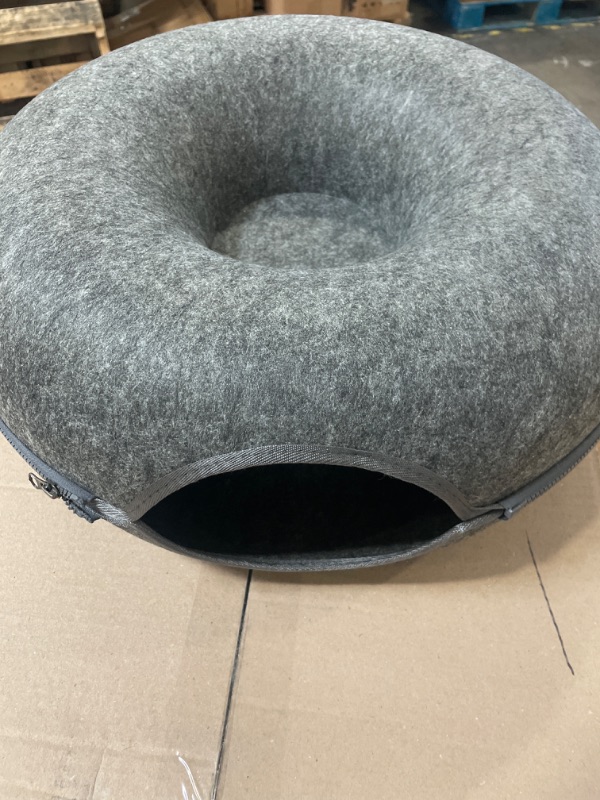 Photo 5 of EastVita Cat Bed,Round Natural Felt Pet Nest Soft Comfortable Cats House Cave Beds Pets Supplies for Kittens and Small Dogs 20 x 20 x 8in Light Grey
