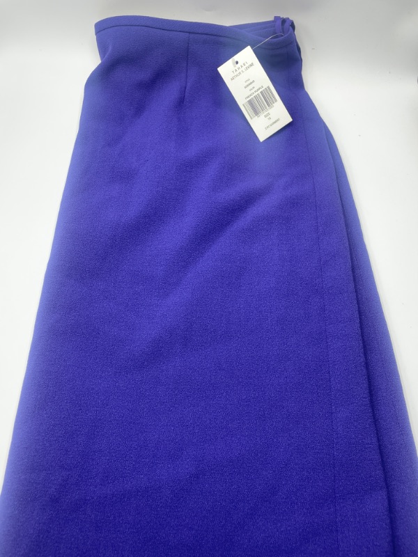 Photo 2 of TAHARI ARTHUR S. LEVINE FRENCH PURPLE SKIRT SIZE 14