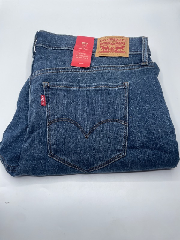 Photo 2 of Levi's 711 Skinny Women's Jeans (Plus Size) 16M
