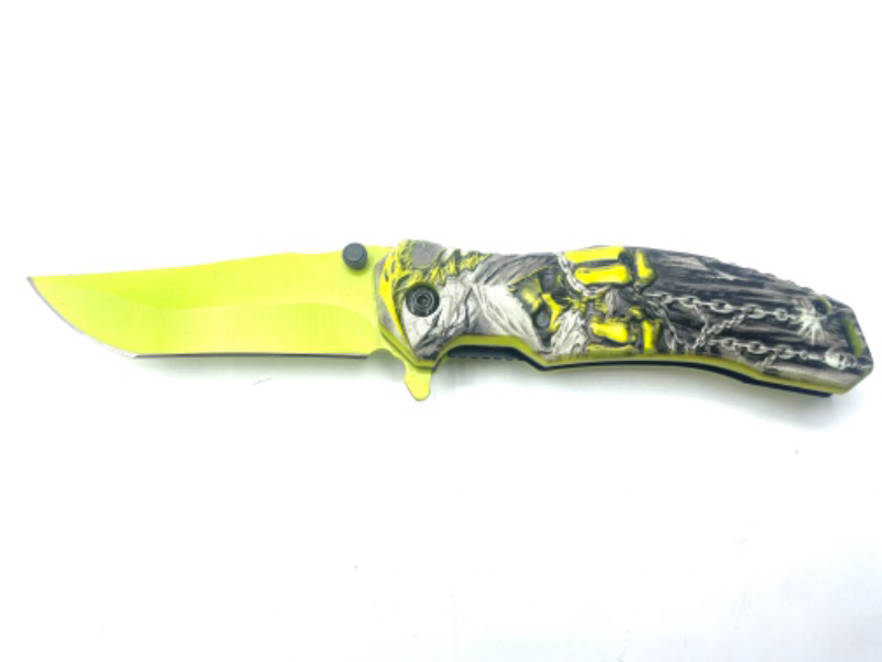 Photo 2 of Yellow Skull Holding Chains Folder Pocket Knife New