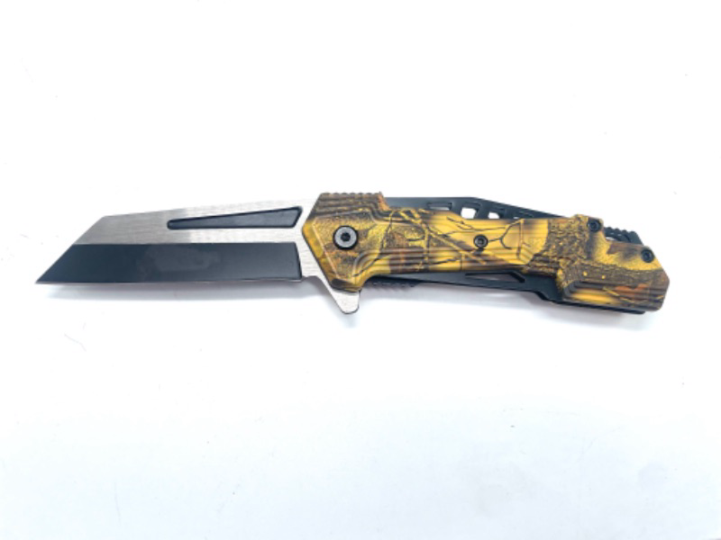 Photo 2 of Yellow Camo Leaf Pocket Knife With Mini Cleaver Blade New