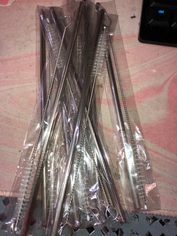 Photo 1 of 8 pack metal straws and cleaners