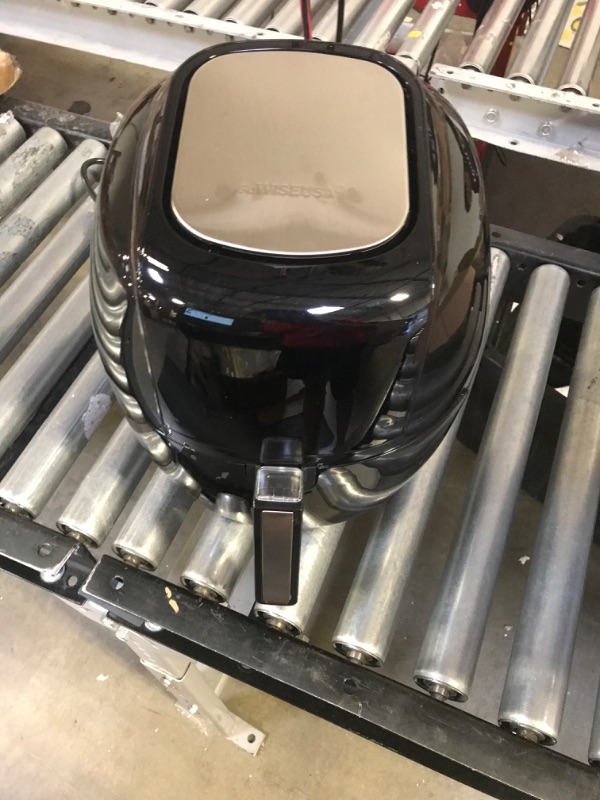 Photo 1 of 8-in-1 5.8 Qt. Black Electric Air Fryer with Recipe Book ------- NEEDS CLEANING